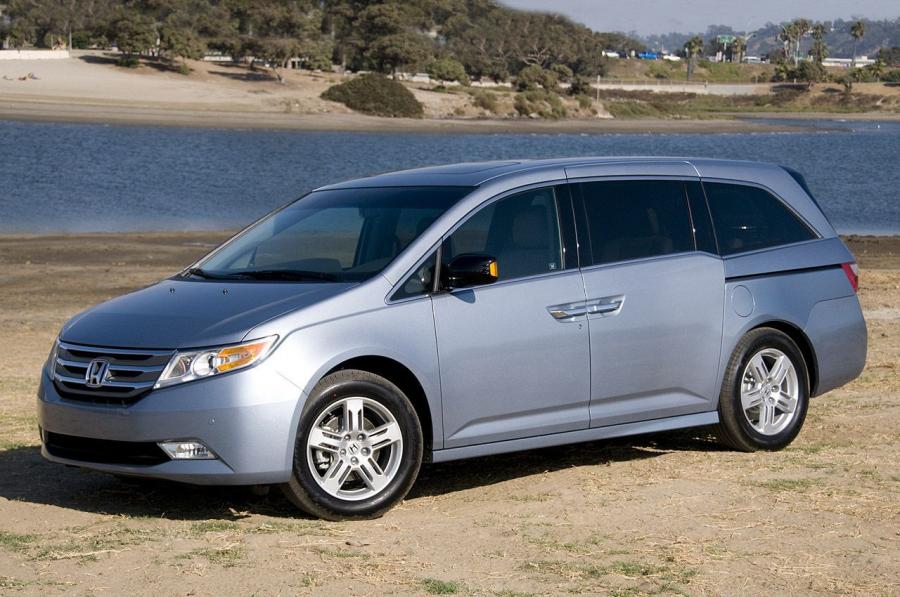 Honda Odyssey 2011 года  (фото 21 из 162)